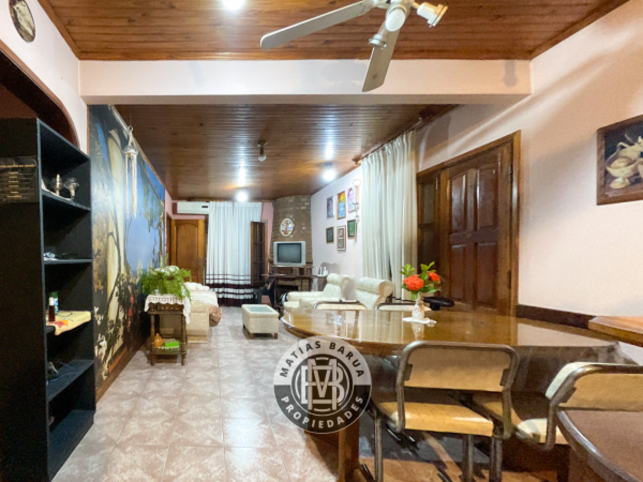 Casa con departamento en venta