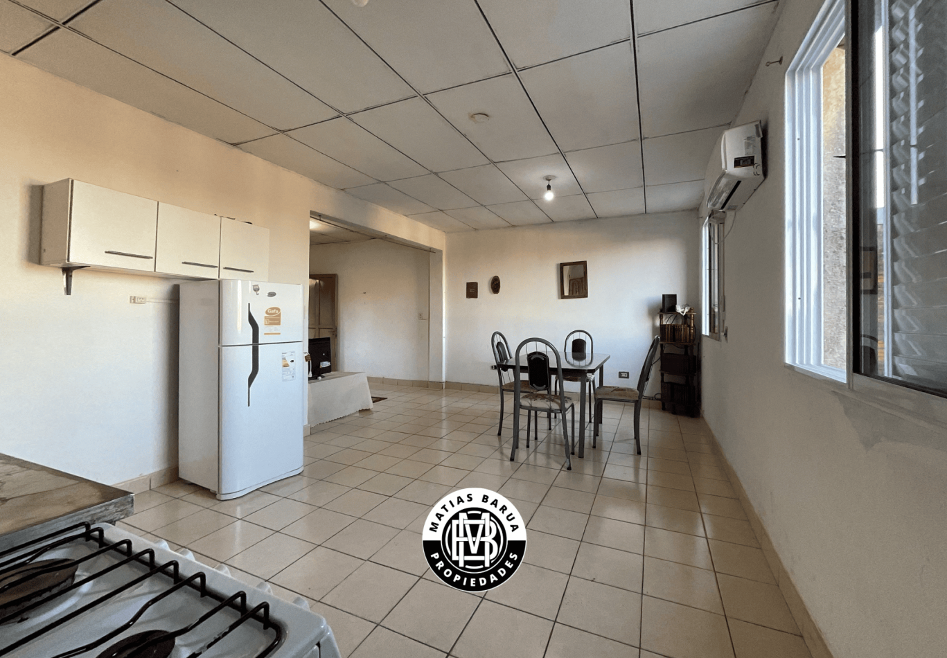 Departamento con cochera, en venta