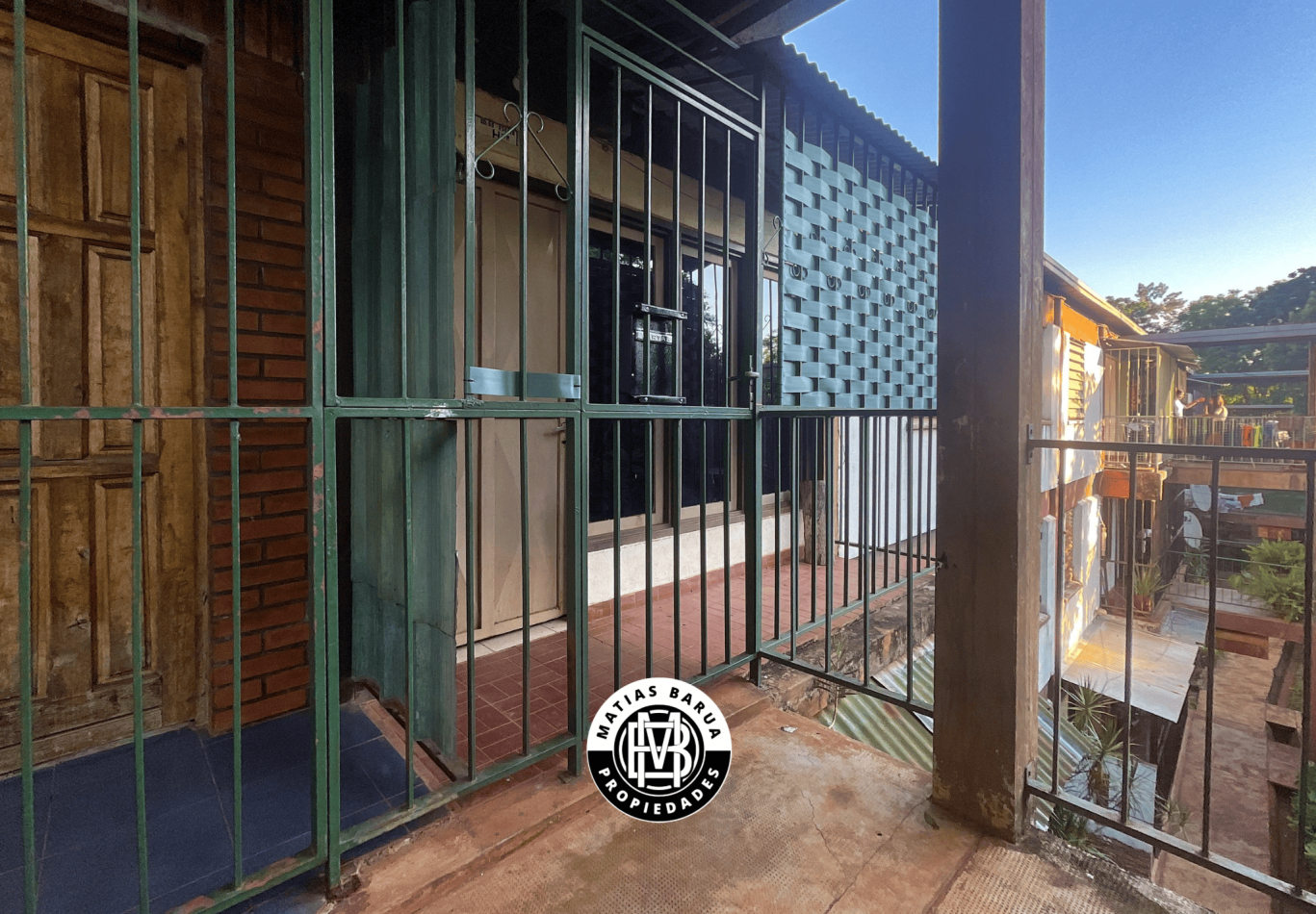 Departamento con cochera, en venta