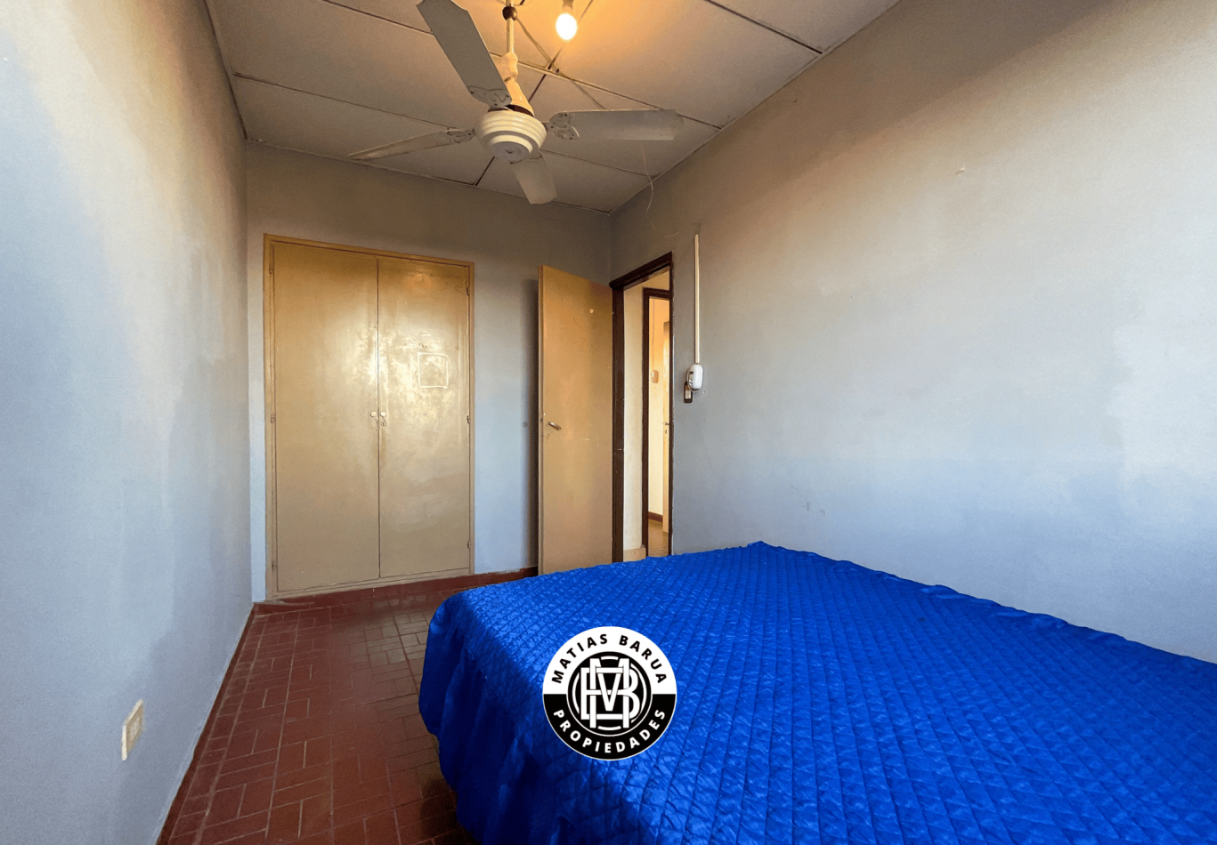 Departamento con cochera, en venta