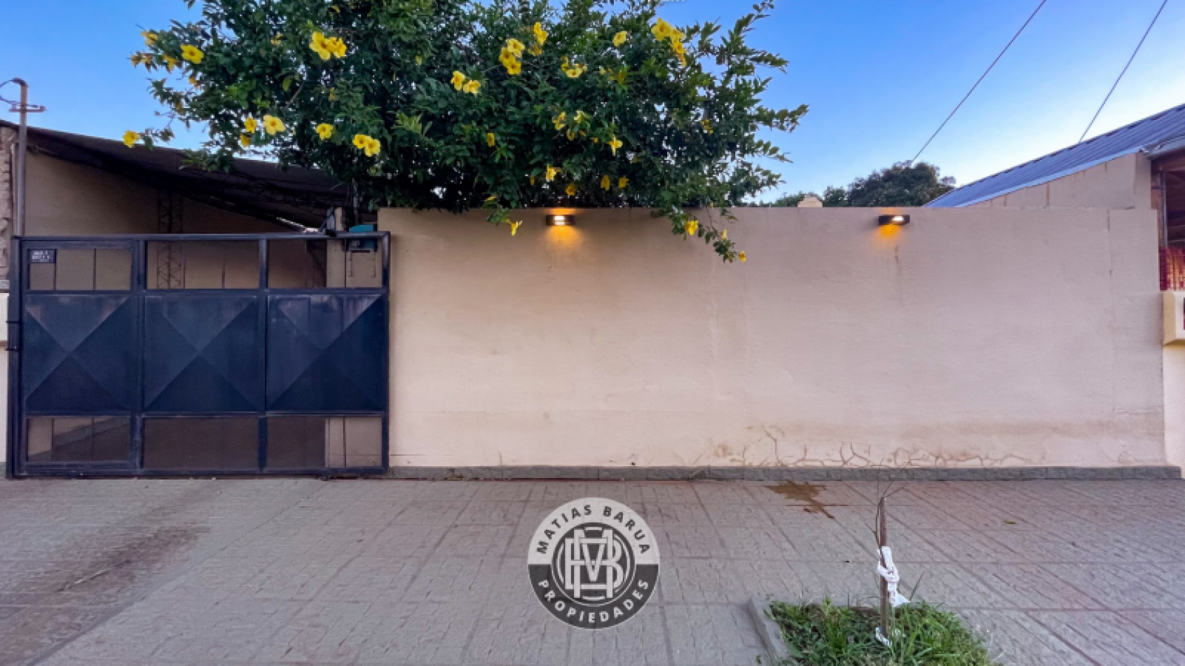 Venta, Hermosa Casa Barrio Judicial