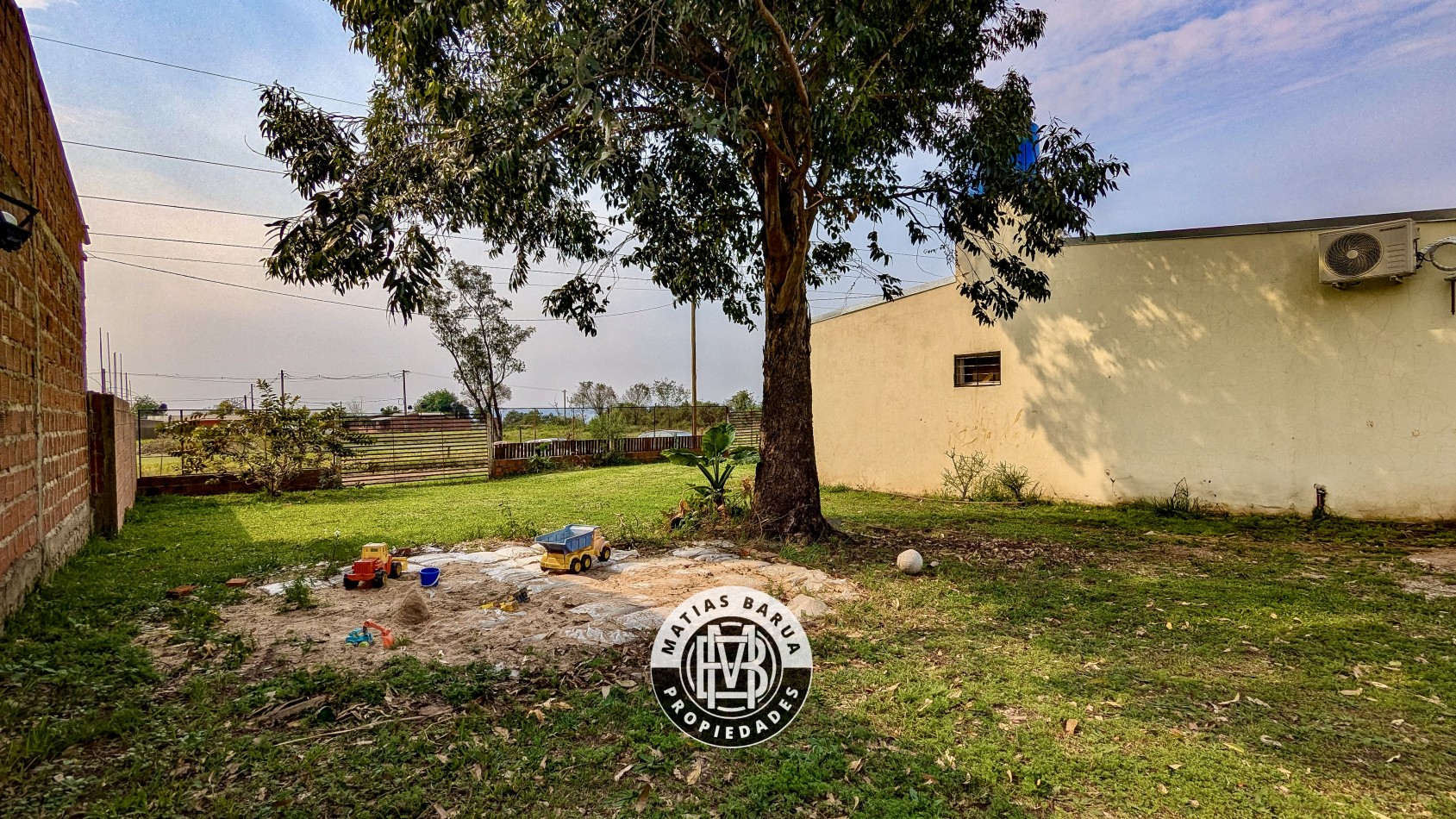 Casa con terreno grande en venta