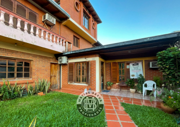 Casa con departamento en venta