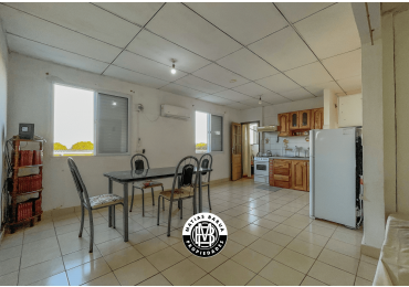 Departamento con cochera, en venta